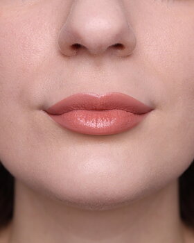 PuroBIO TWIST & GO - Nourishing Lipstick Pencil Peach Nude