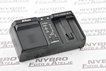 Nikon MH-22