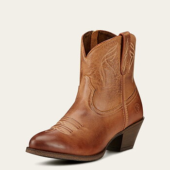 Darlin western boot Ariat