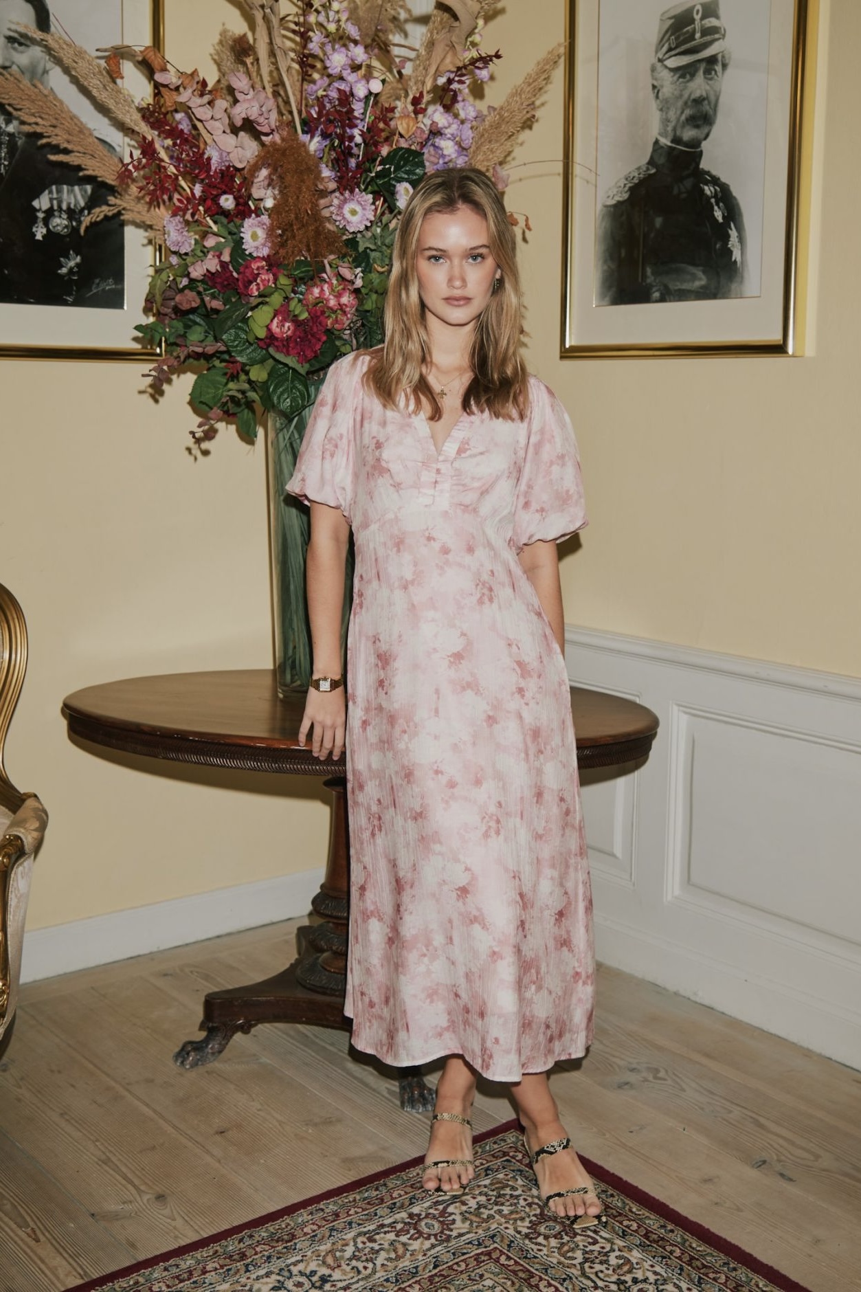 Neo Noir - Illana  Floral Fusion Dress Rose - 6