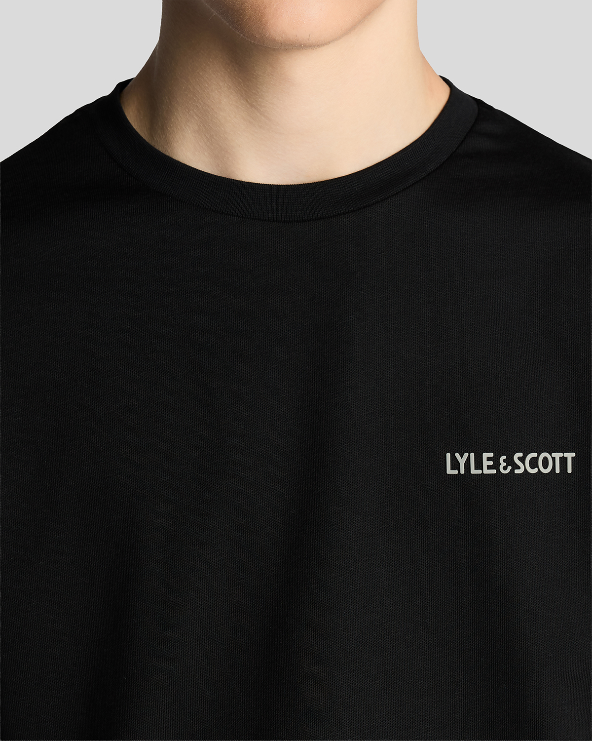 Logo Print T-shirt Jet Black - 4