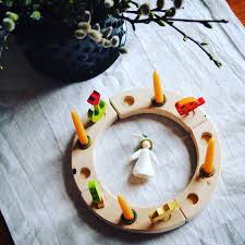 Födelsedagsring eller högtidsring eller celebration ring! Kärt barn har många namn!  - 12