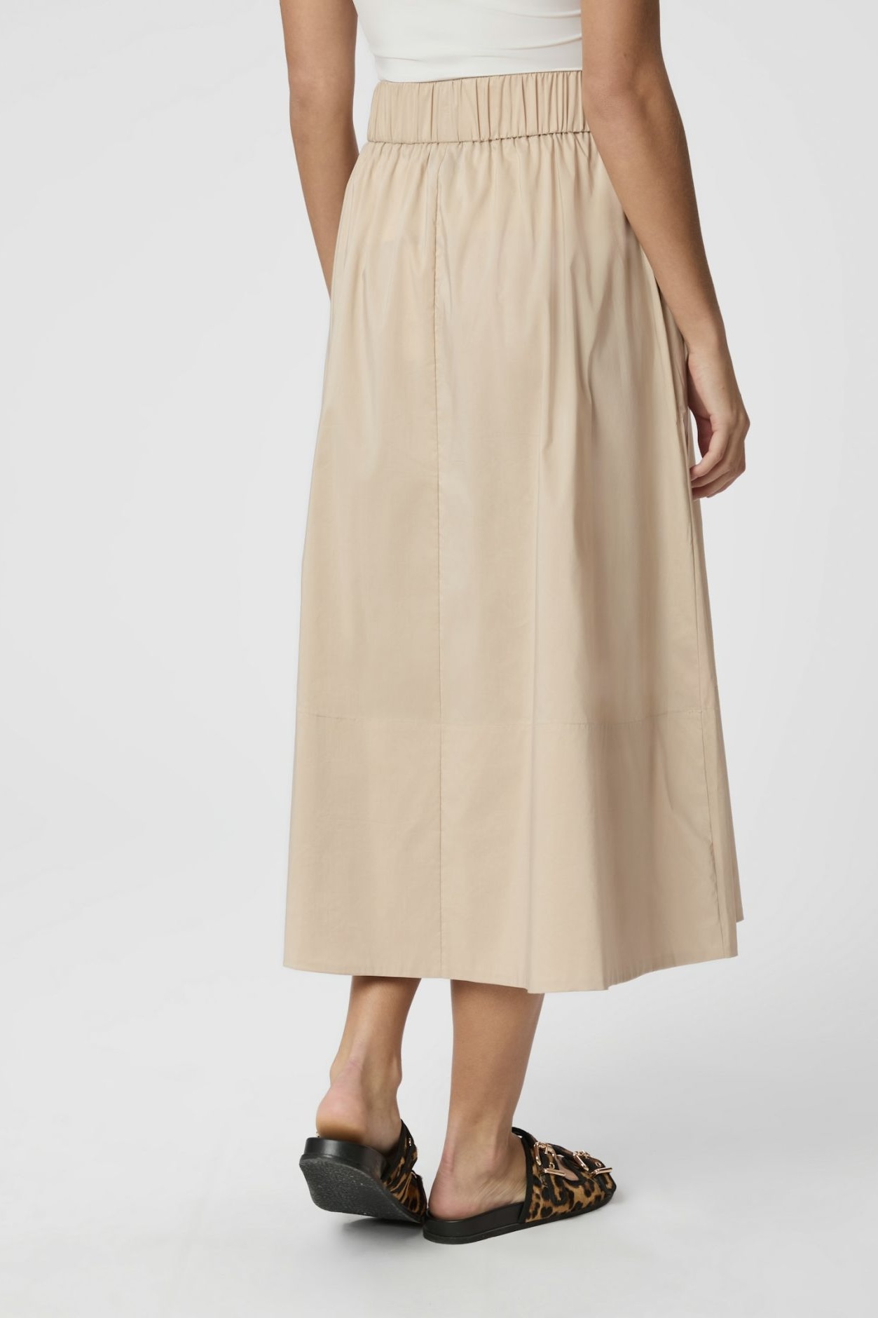 Neo Noir - Yara Poplin Skirt Dark Sand - 3