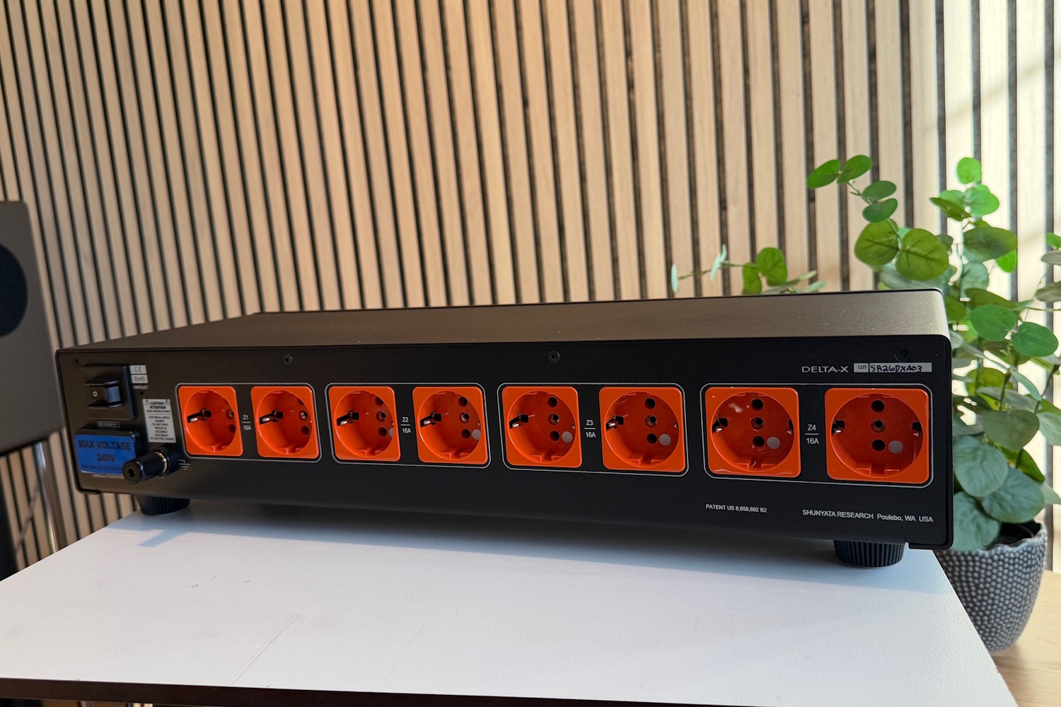 Shunyata Delta X - strömkonditionerare - 2