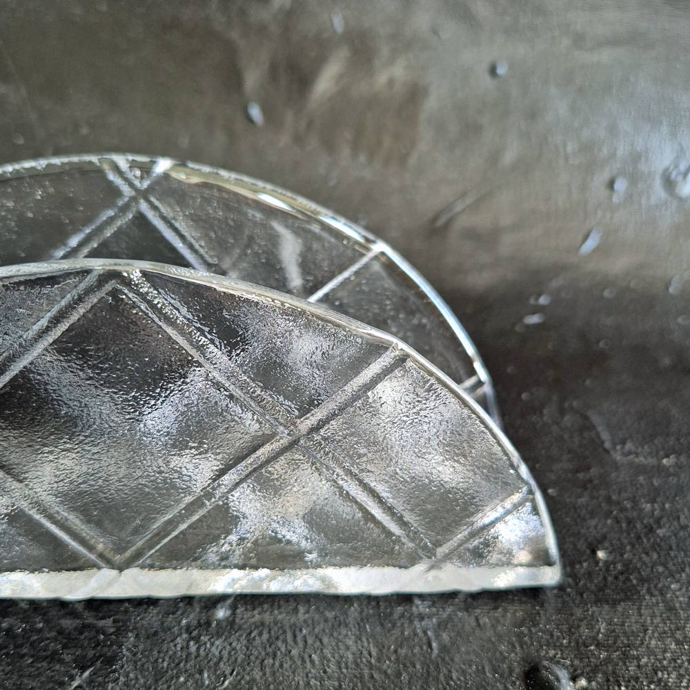 vintage SERVETTSTÄLL i glas från Kosta Boda Maxim, design Anna Ehrner, h 7 cm - 2