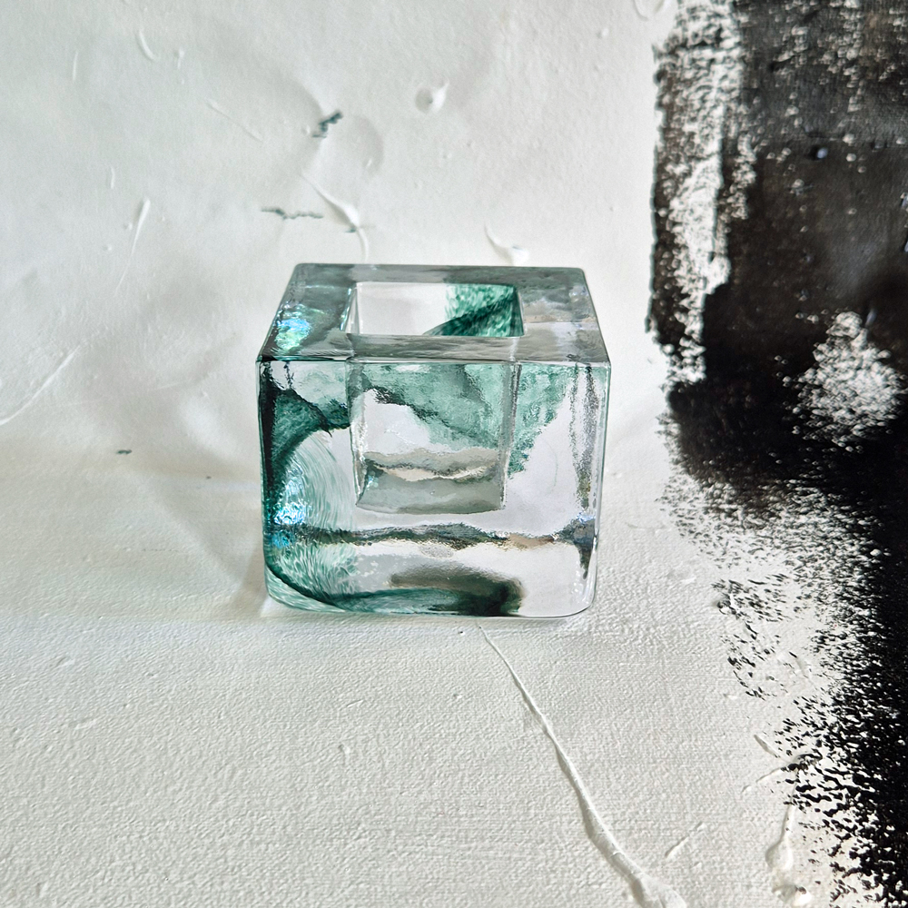 vintage LJUSLYKTA glas, klar/grönt, design Brick av Anna Ehrner för Kosta Boda, h 7,5 cm - 3