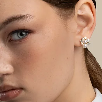 Snö Of Sweden Myfair Irregular Pearl Ear Gold/White