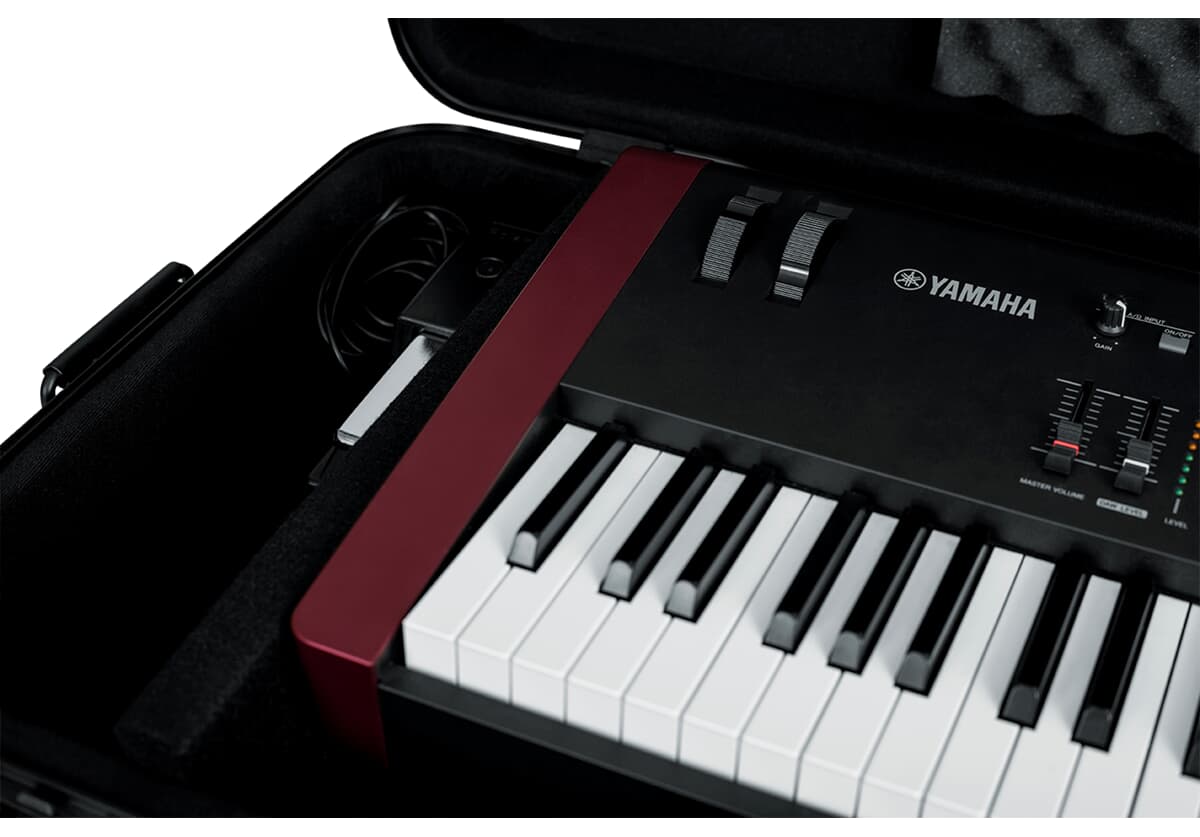Gator GTSA-KEY88 88 Keys Polethylen TSA Lock Case - 16