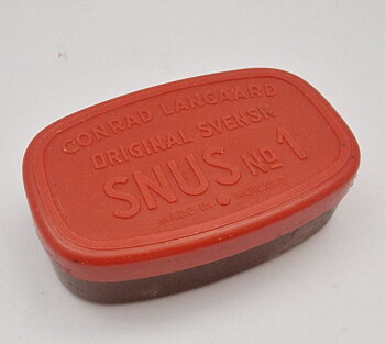 Conrad Langaard snusdosa plast