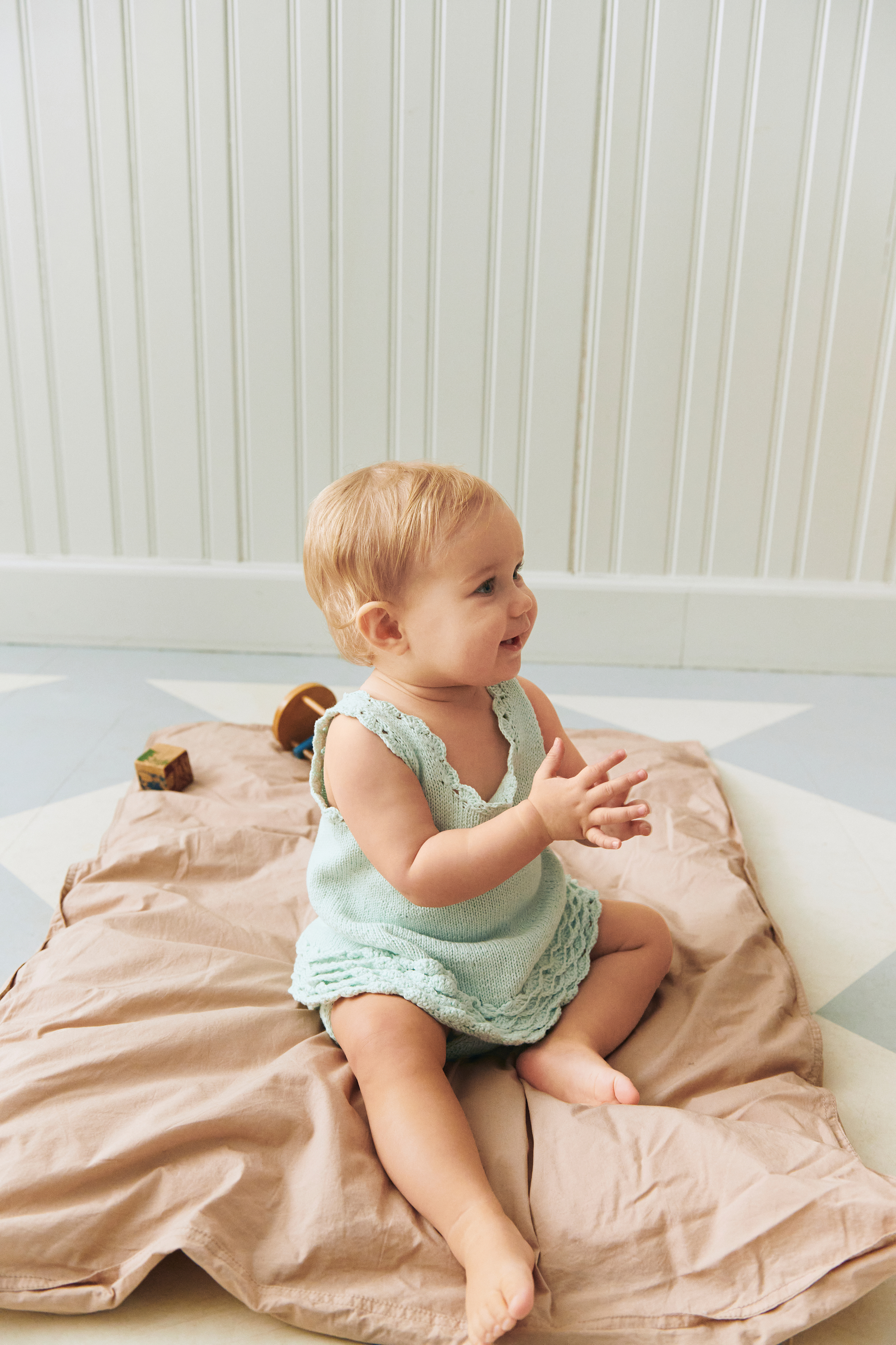 Sandnes Rosette Top, Bloomer & Pants  Baby 2603_07 (27 m st 3) - 5