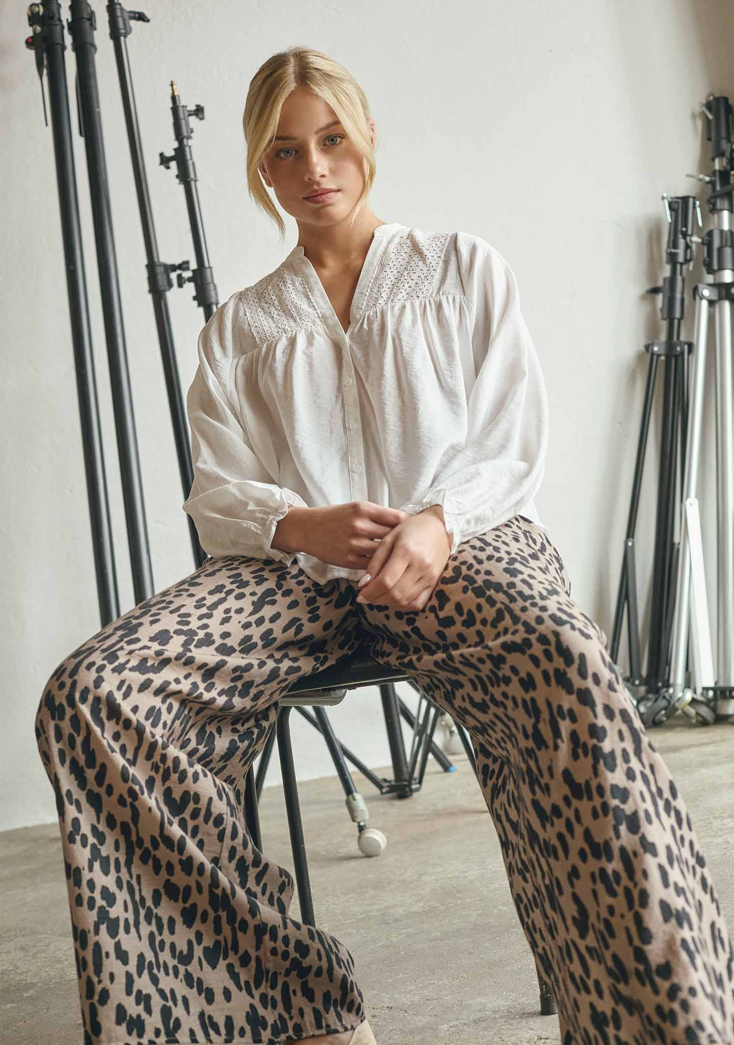 Ane Smock Pant - Black Drops - Isay