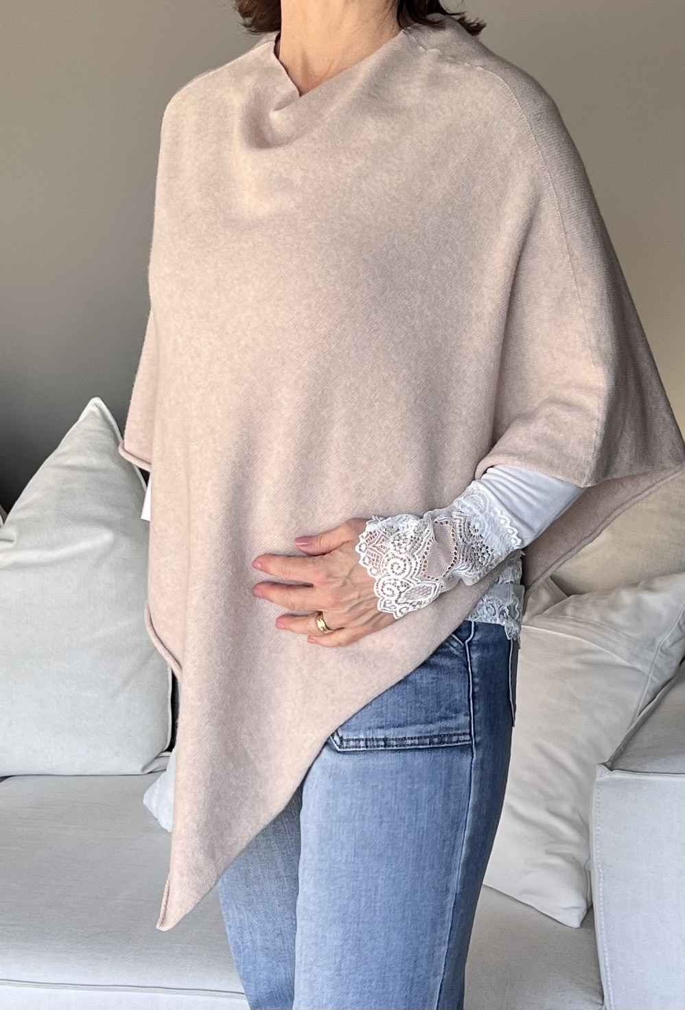 Train of Trend Poncho Beige - 2