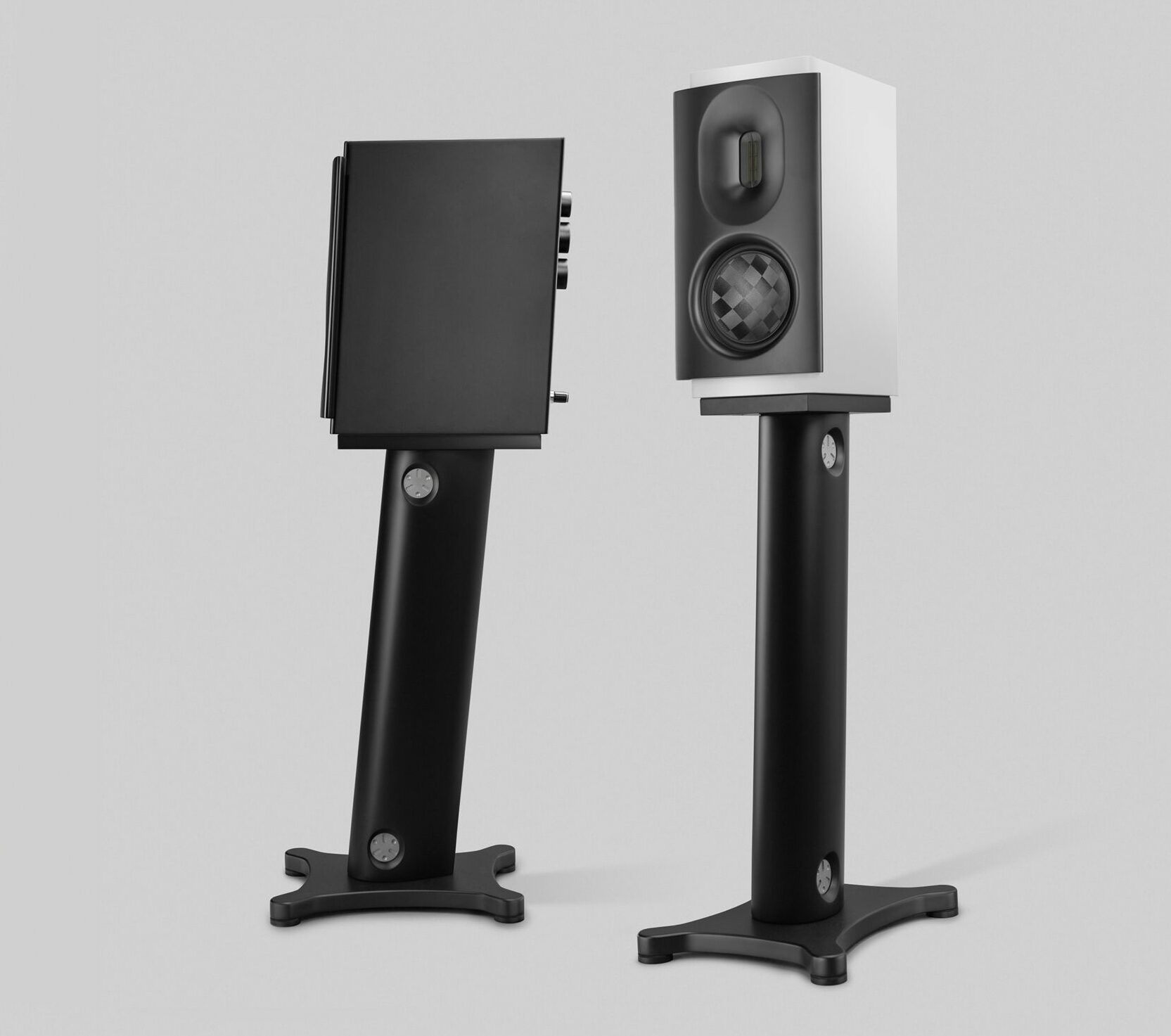 Axxess L1 - Stand Mounted Loudspeaker - 3