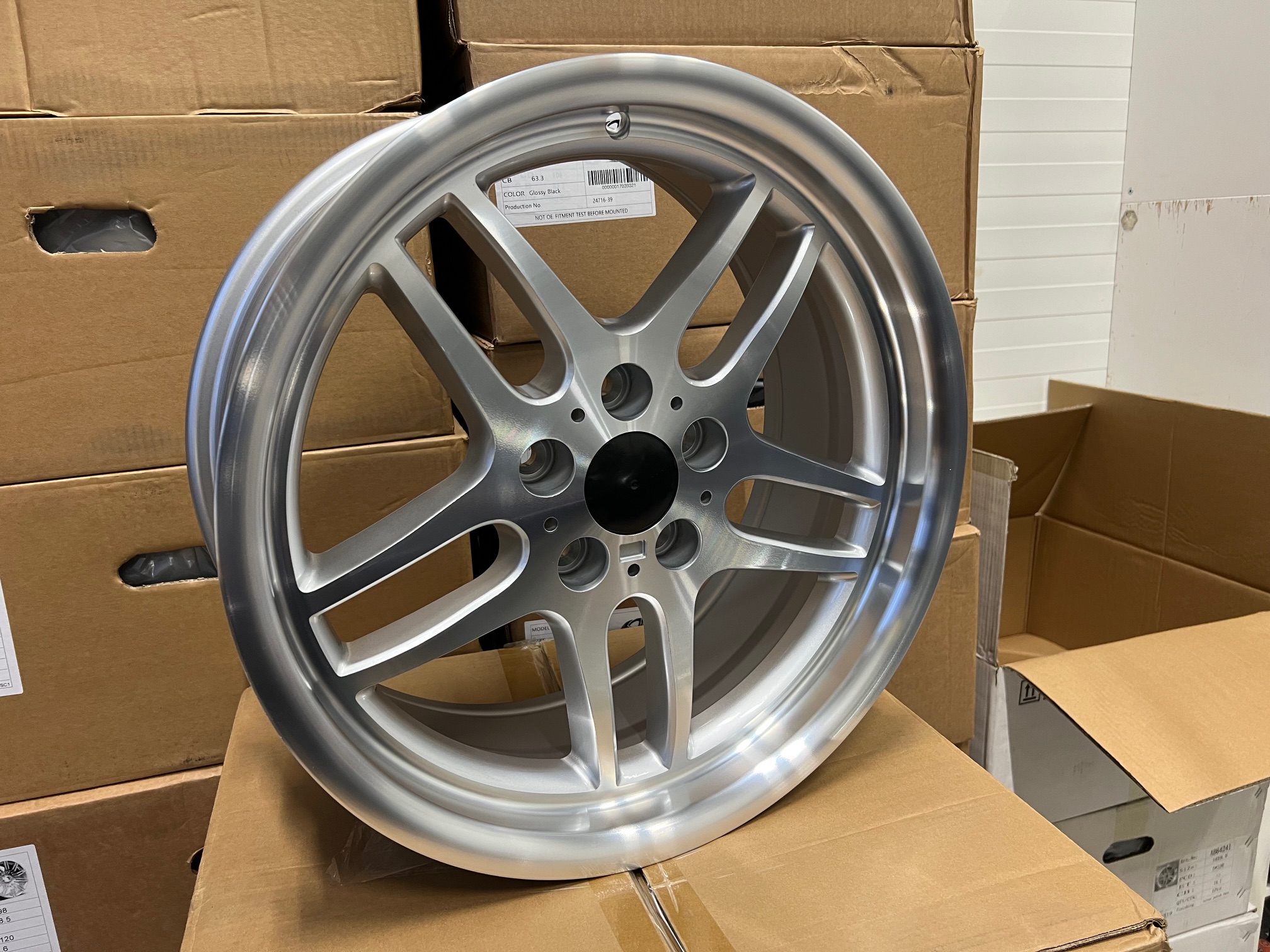 18" M Parallell Silver/pol 5x120 (8" runt om)