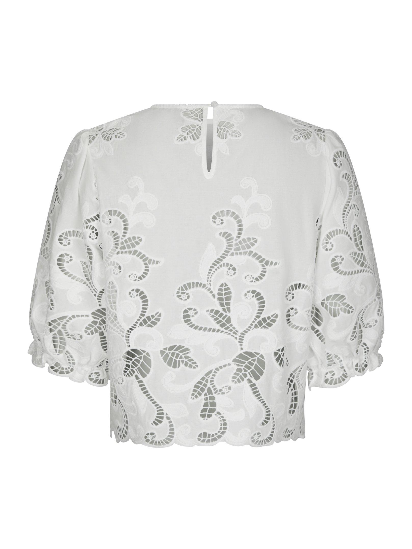 Fia Embroidery Blouse White - 2