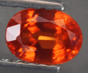 Impresionante piedra preciosa de granate espesartina natural calibrada de 6 x 4 mm de alta calidad de 0,69 ct