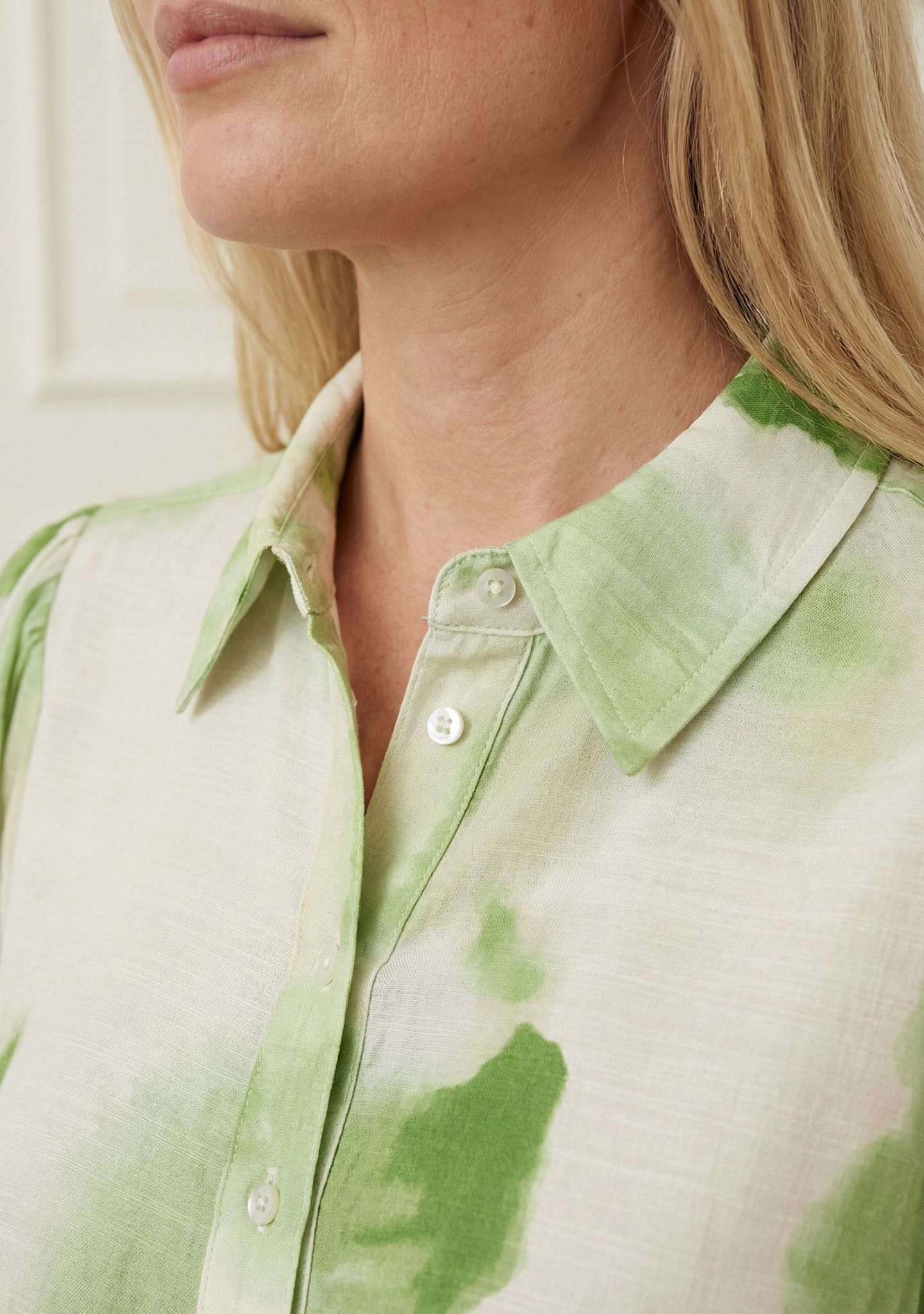 Ane Placket Blouse - Green Watercolor - Isay - 3