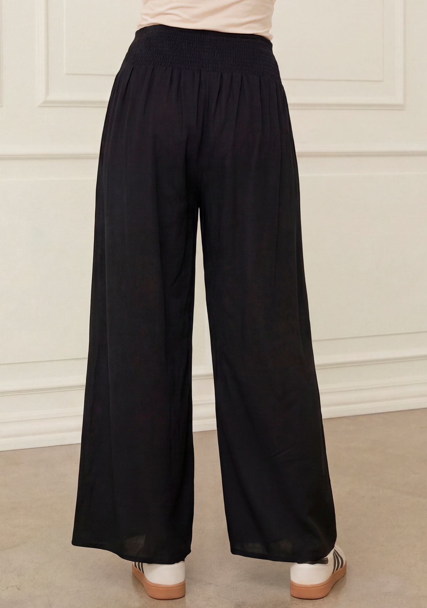 Ane Smock Pant - Black - Isay