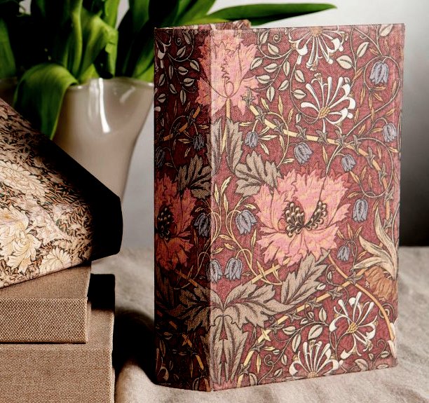 Bokask boklåda bokgömma Honeysuckle pink gammal bok  shabby chic lantlig stil 