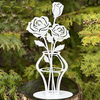 Rosor i vas vit plåt lantlig stil Gårdsromantik