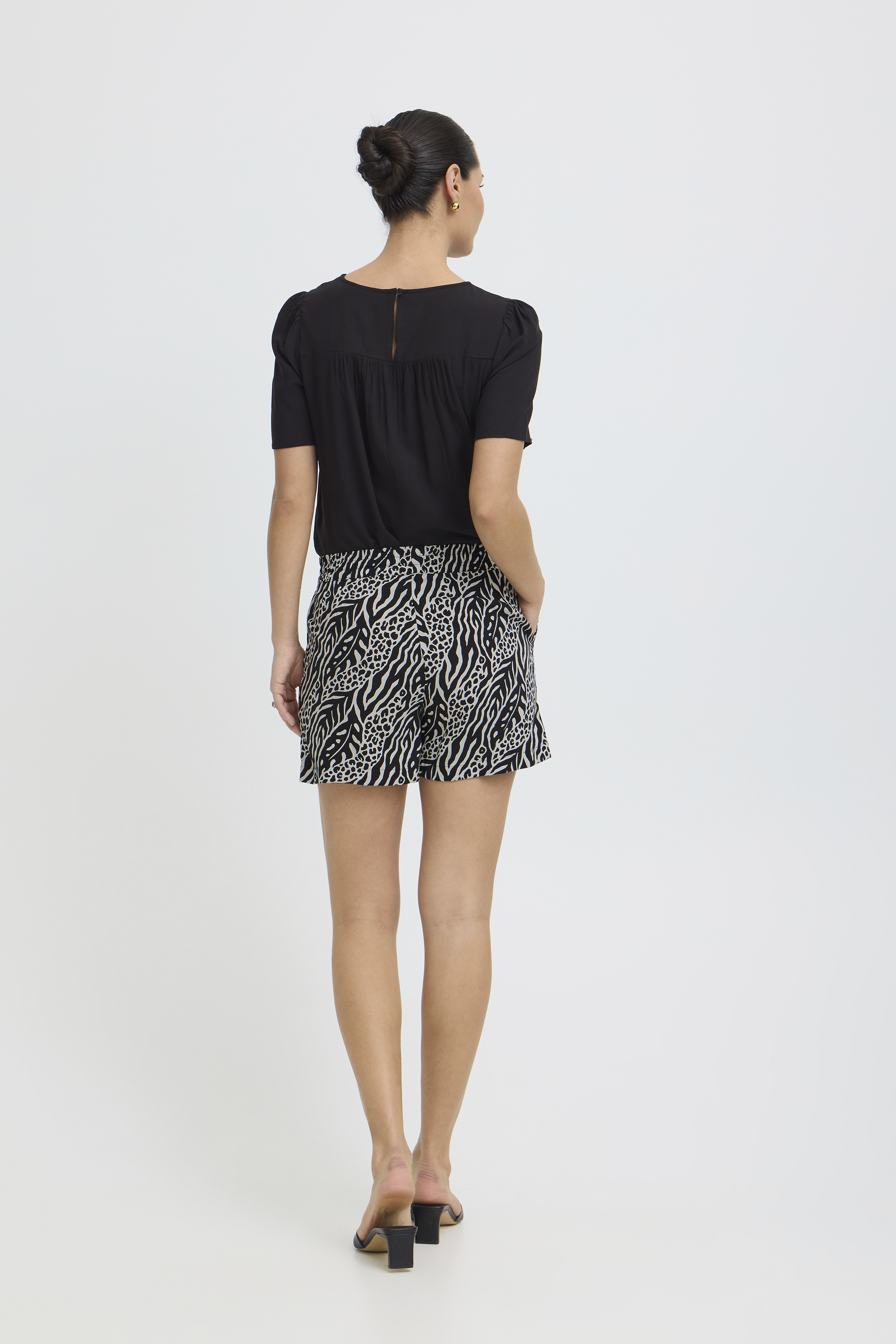 BYMMJOELLA SHORTS 4 NATURE VIBES METEORITE - 9