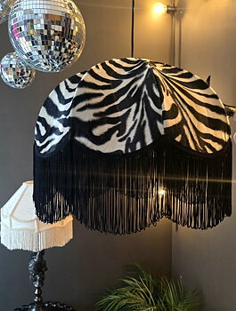 Taklampa Retro 50 - Zebra/Svart frans