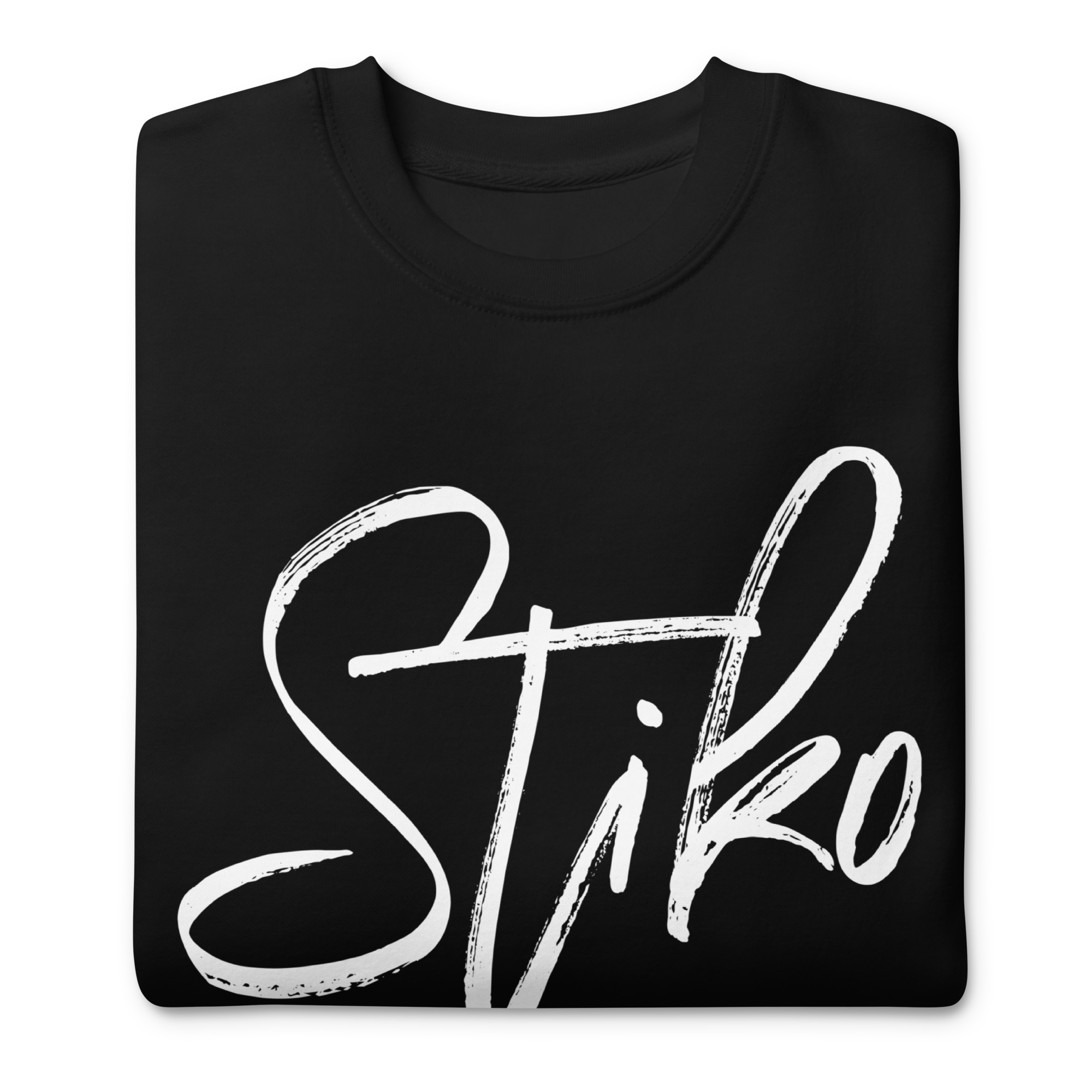 Mjuk svart sweatshirt i klassisk modell med vit Stiko-logga på bröstet. Borstad insida för extra komfort. Finns i storlekarna S–3XL. Material: 80 % bomull, 20 % polyester.