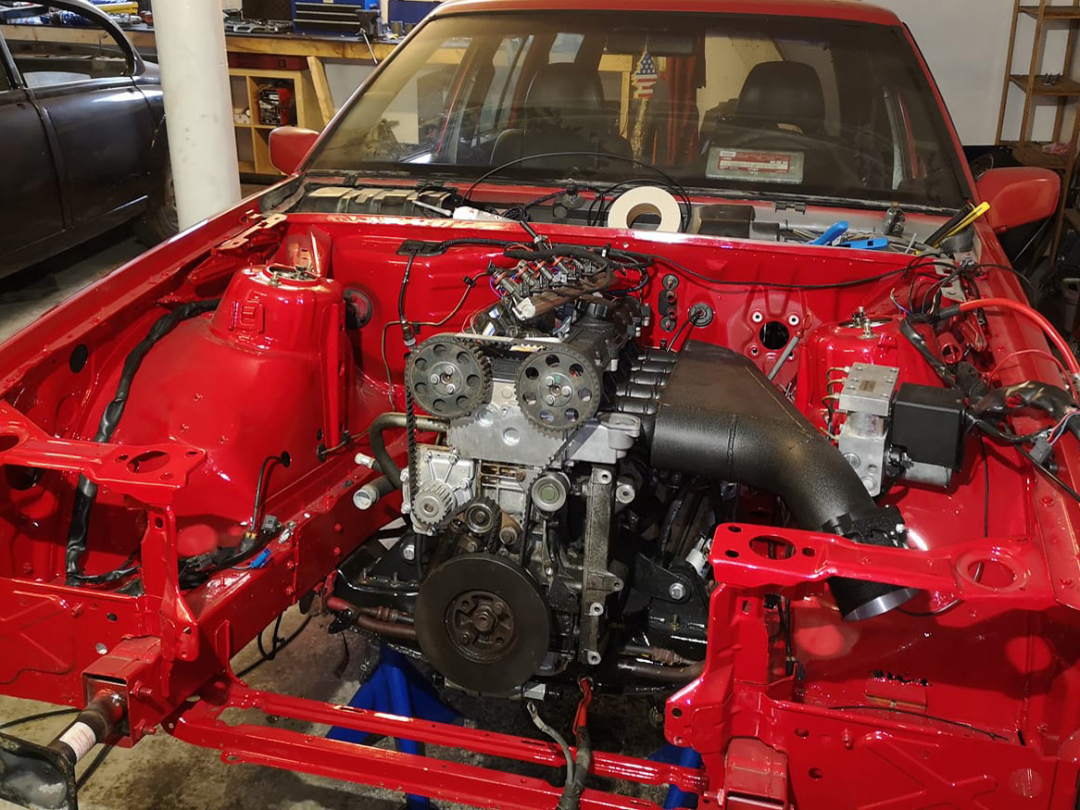 Motorfästen 5/6-cyl Vitmotor i 740/940 - 2