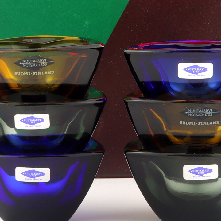 Kaj Franck (Bullseye 1956) Six Triangular Bowls with Box (2)