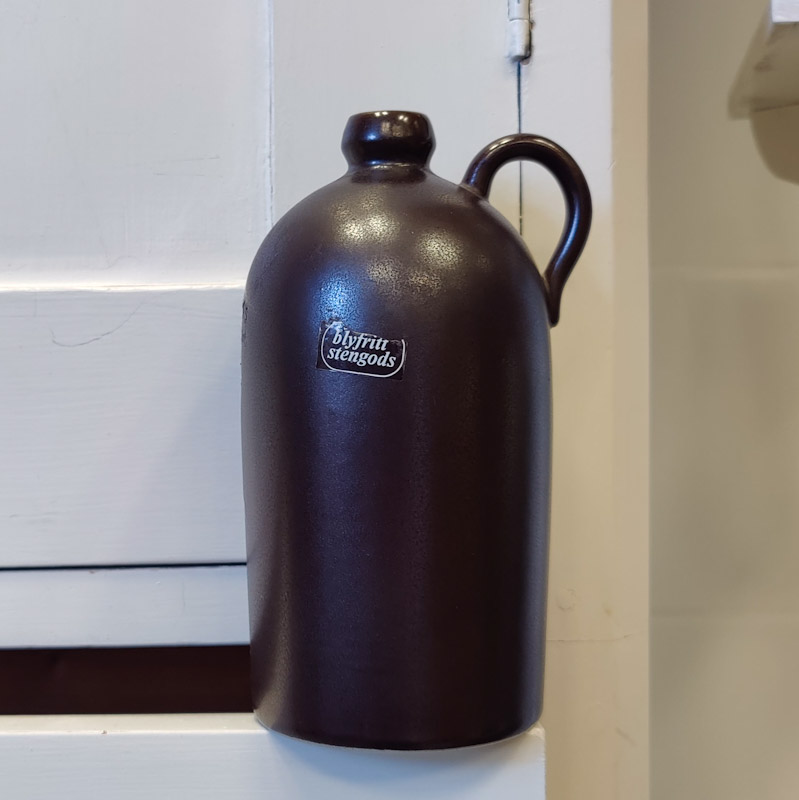 Flaska/Krus 1/2 L från Höganäs 