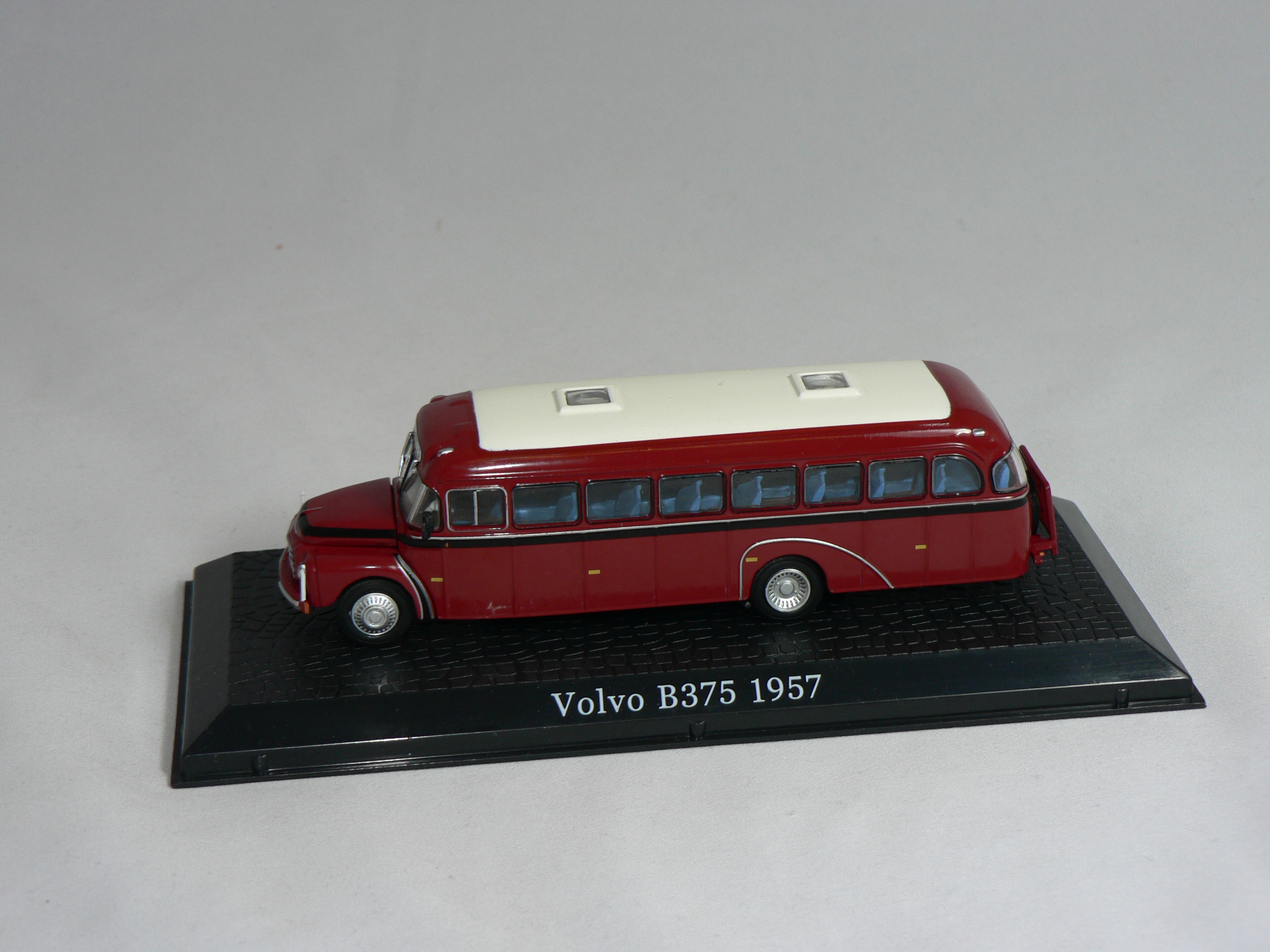 Volvo  B 375  1957   Atlas 1:72 - 3