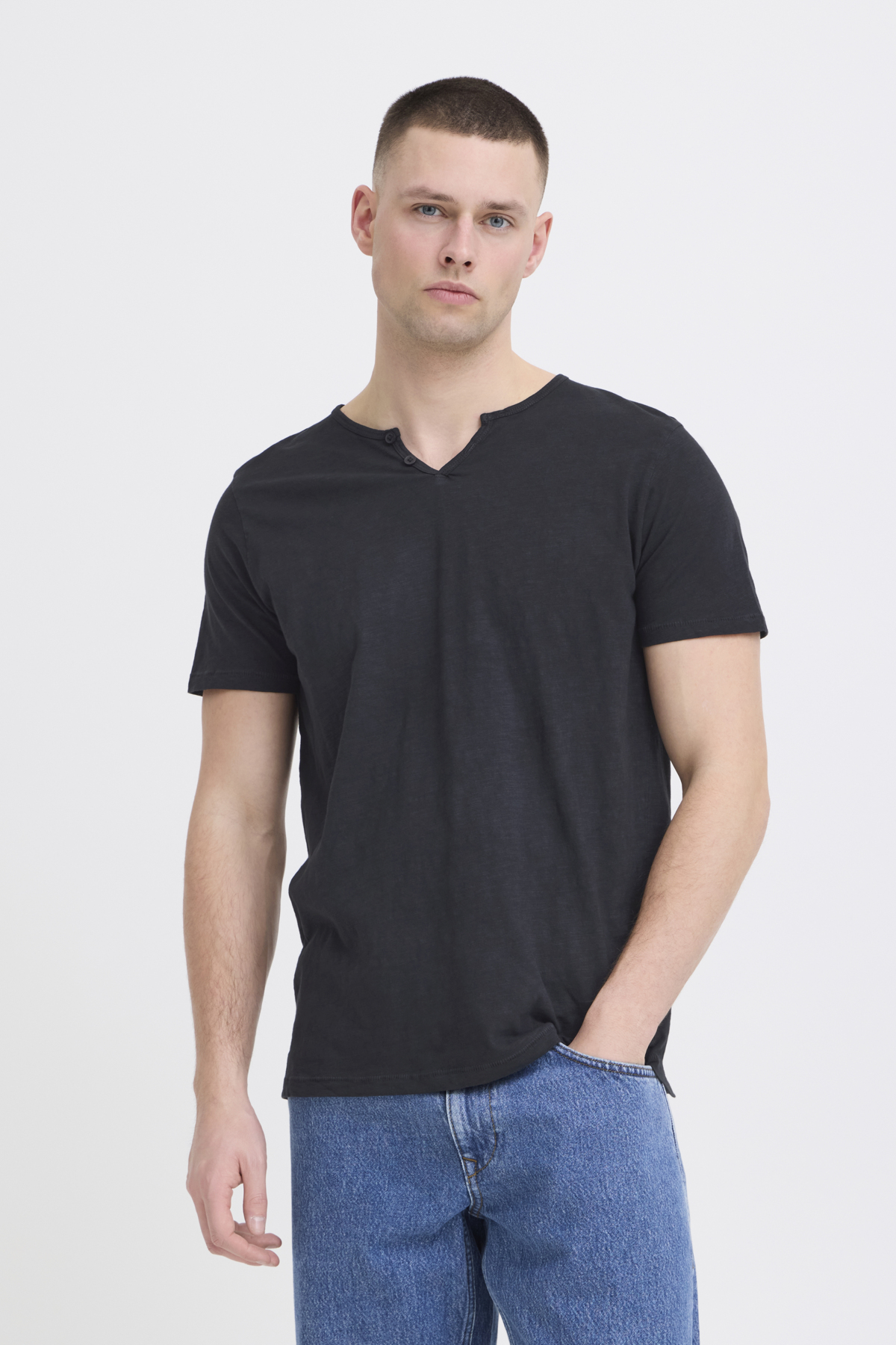 BHASHTON SPILT NCK S/S TEE - 4