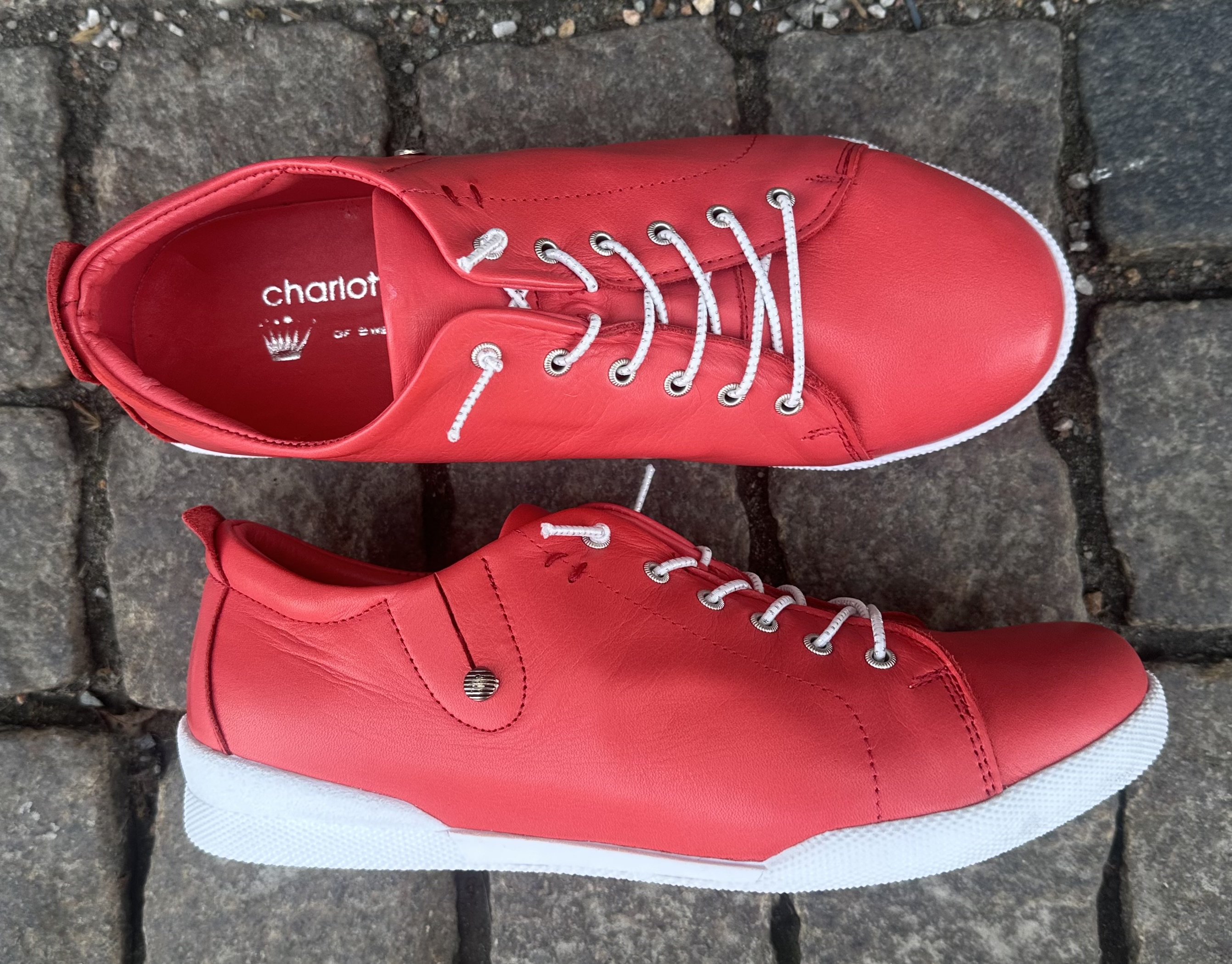 Sneakers från   Charlotte of Sweden, körsbär - 2