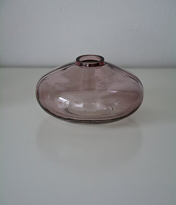 Vas i rosa glas låg 8,8*5 cm