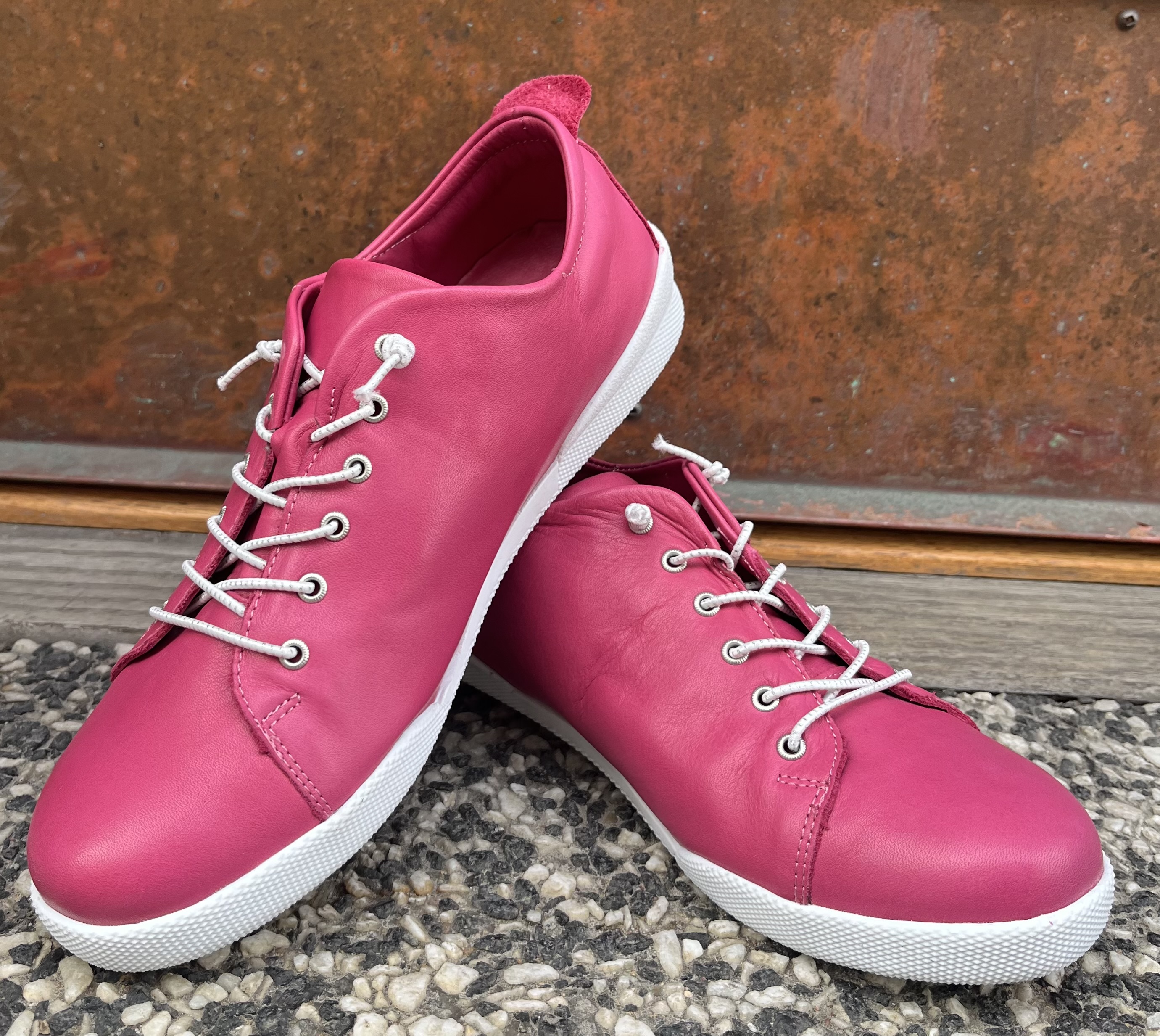 Sneakers från Charlotte of Sweden, hot pink - 2