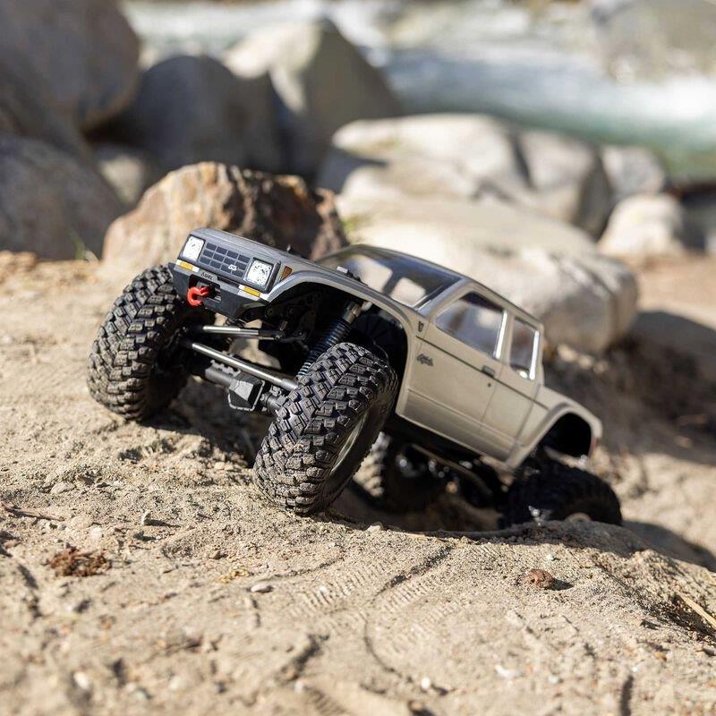 AXIAL 1/10 Axial SCX10 III 4WD Rock Crawler Builders Kit - 8