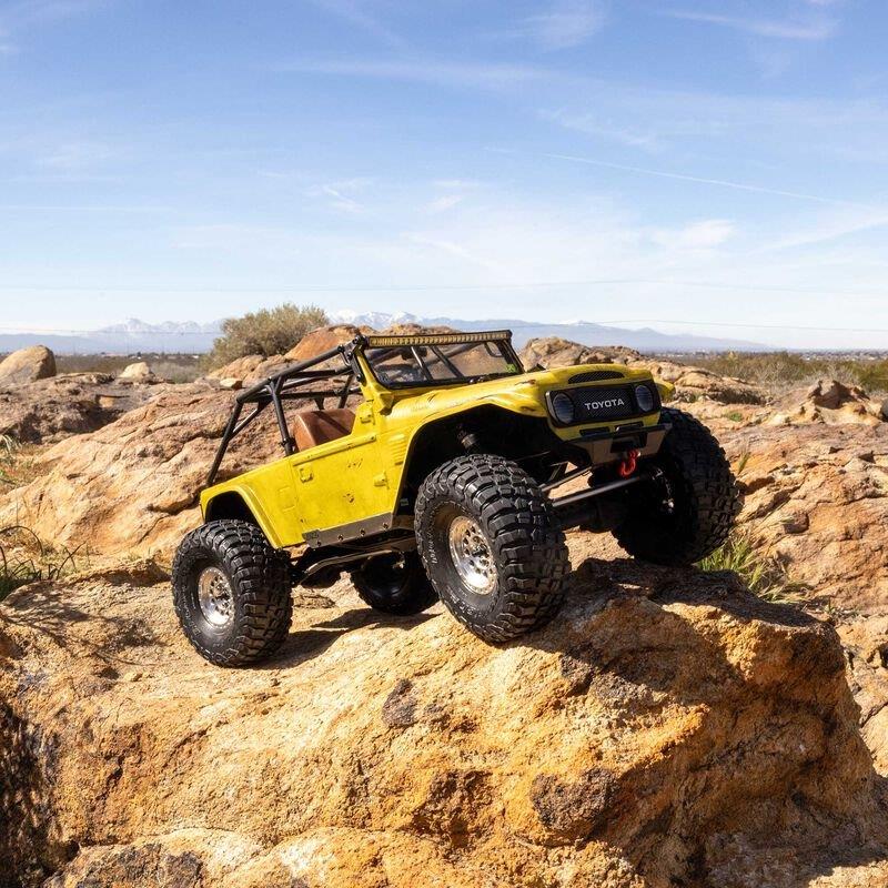 AXIAL 1/10 Axial SCX10 III 4WD Rock Crawler Builders Kit - 11