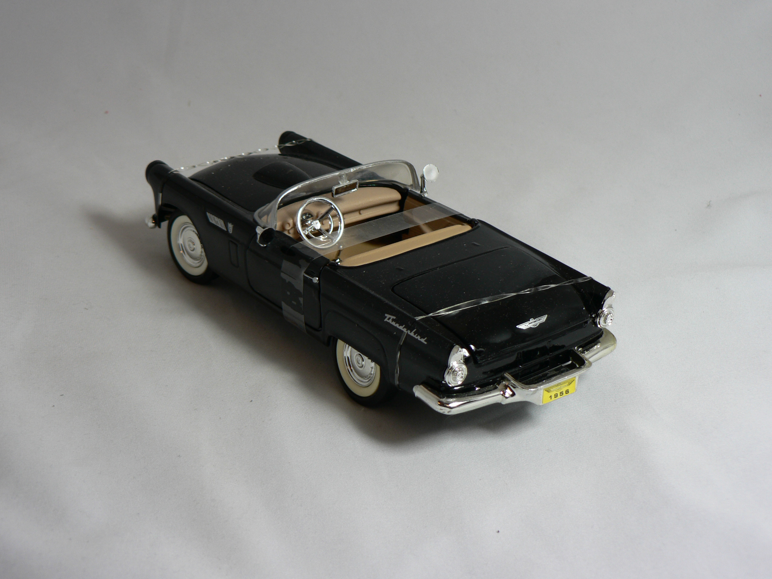Ford Thunderbird  1956  1:24  Motor Max - 2