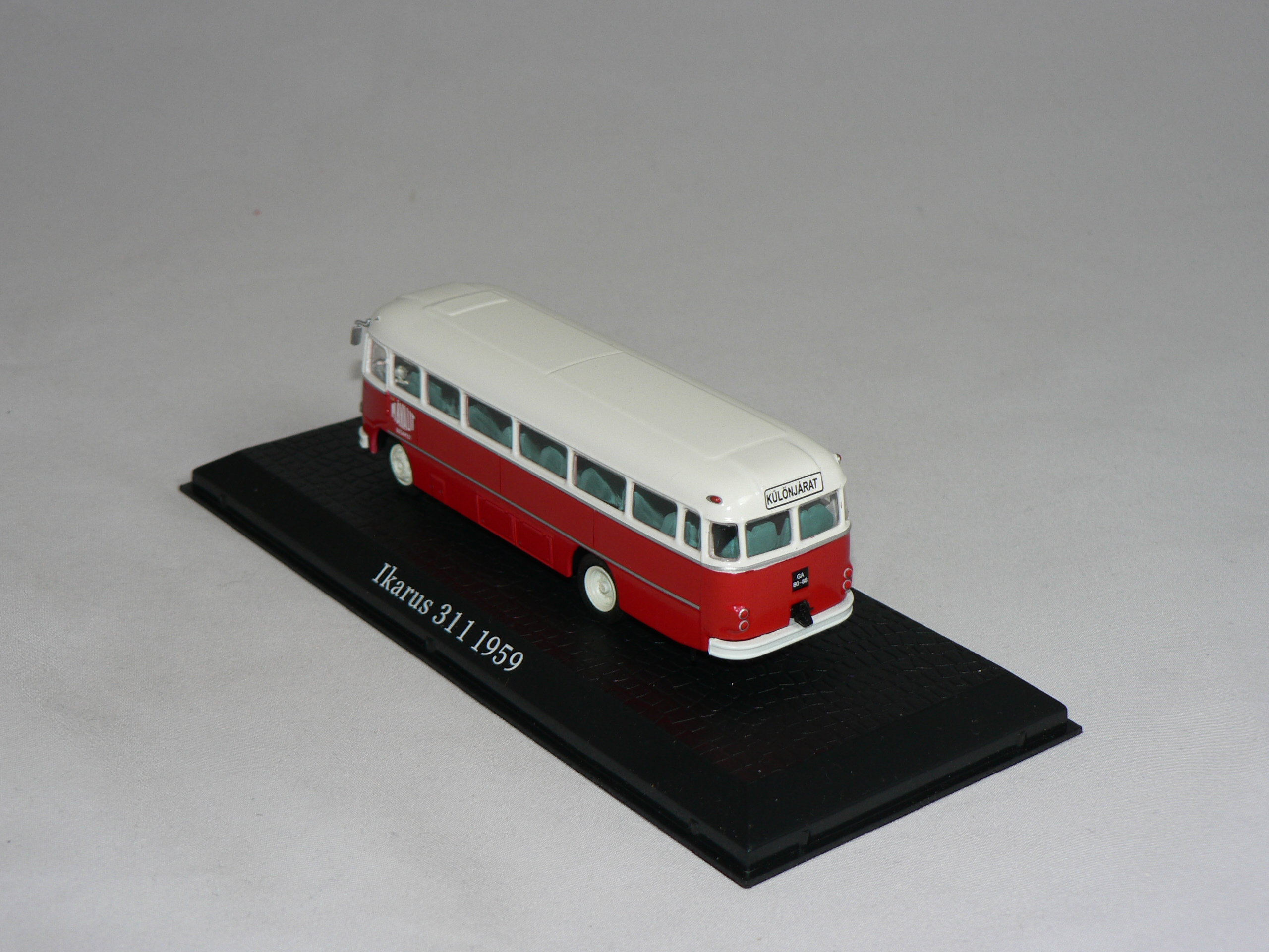 Ikarus 311  1959    1:72  Atlas - 2