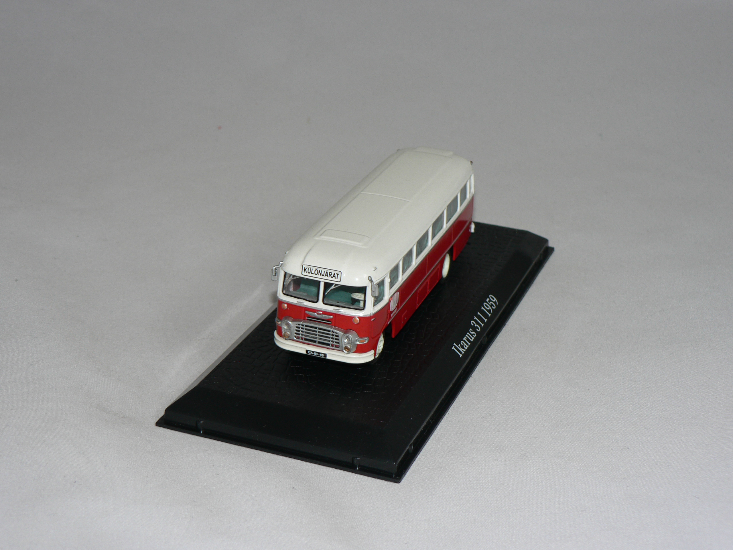 Ikarus 311  1959    1:72  Atlas