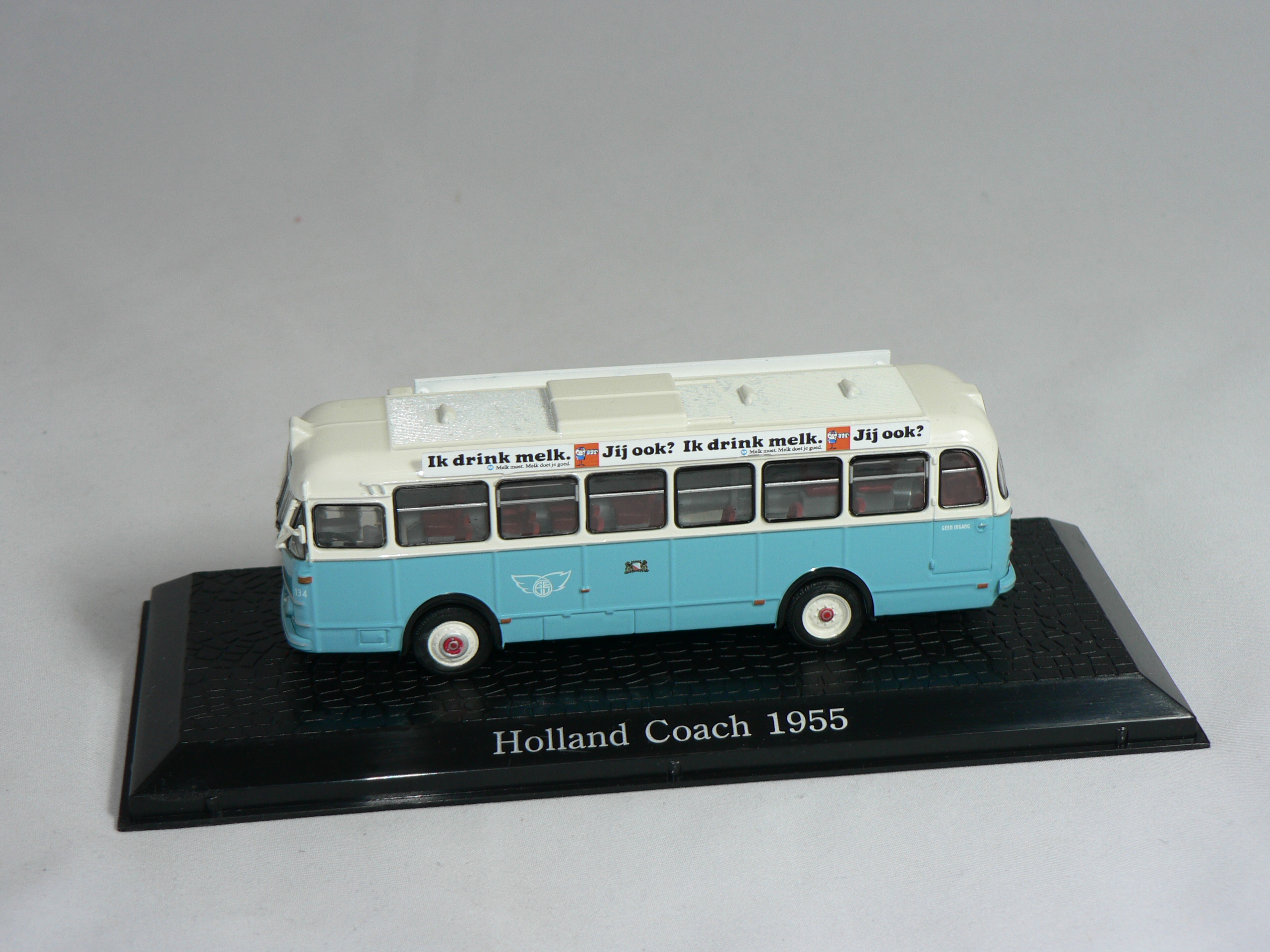Holland Coach  1955  1:72 Atlas - 3