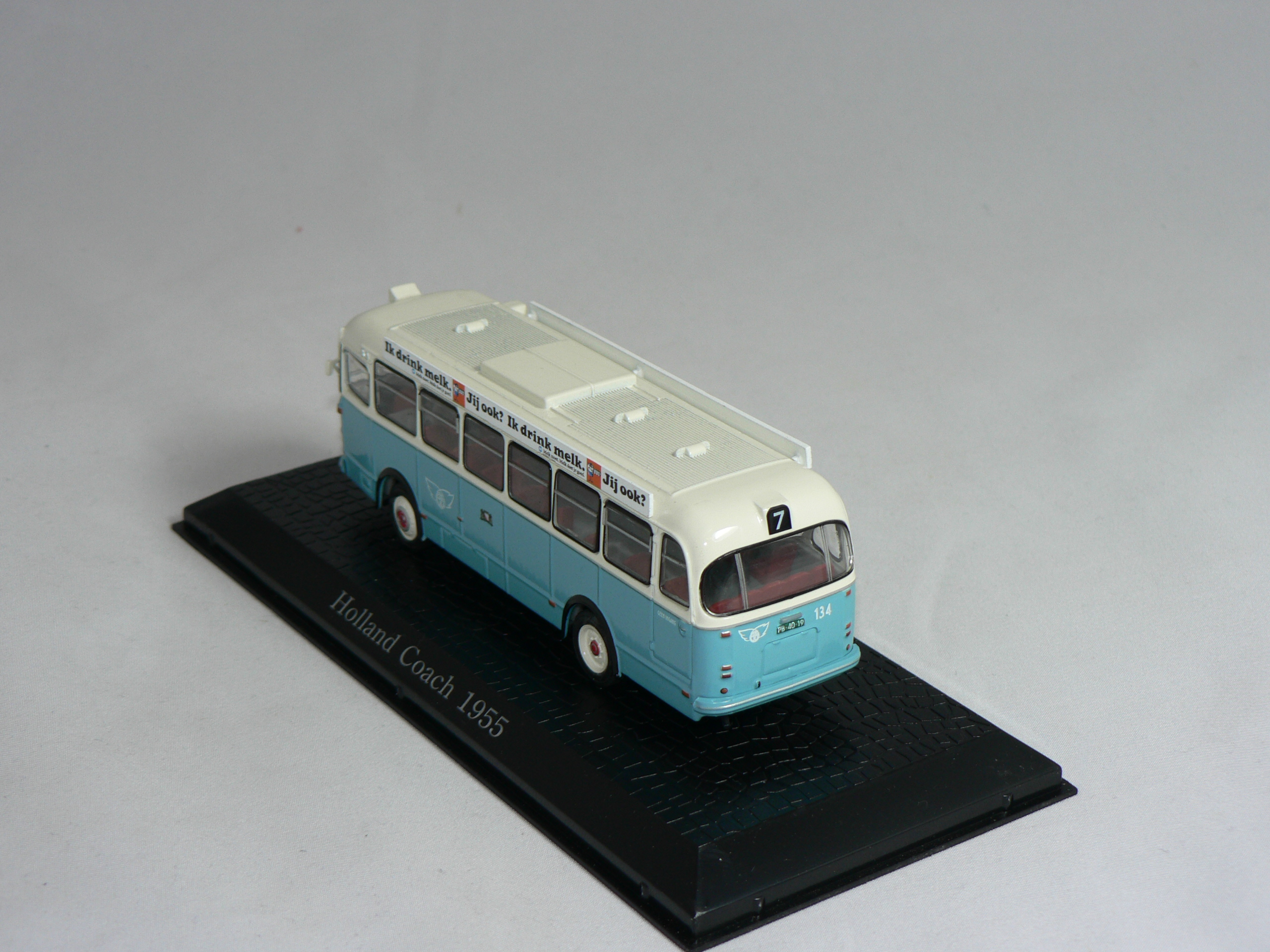 Holland Coach  1955  1:72 Atlas - 2