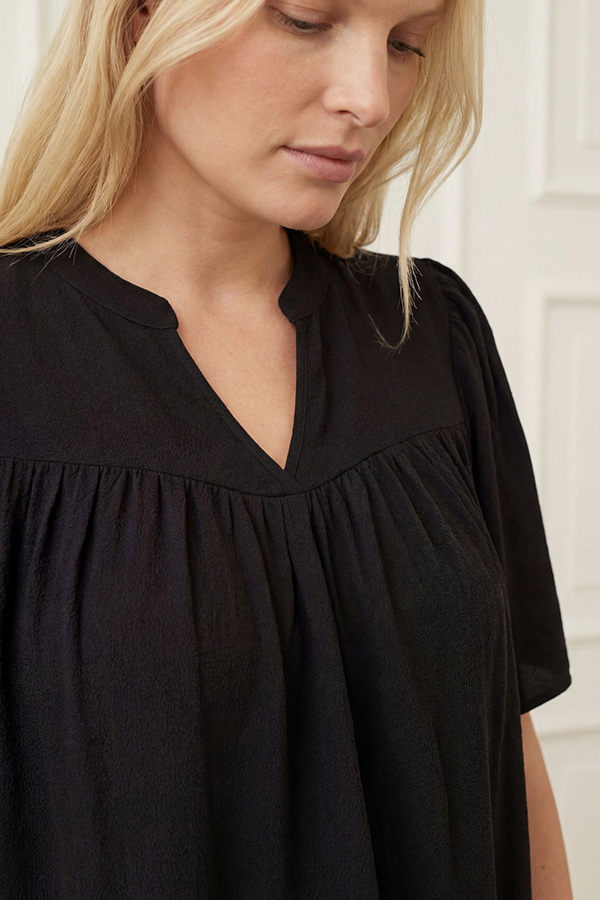 Isay - Pearl Blouse Black - 4