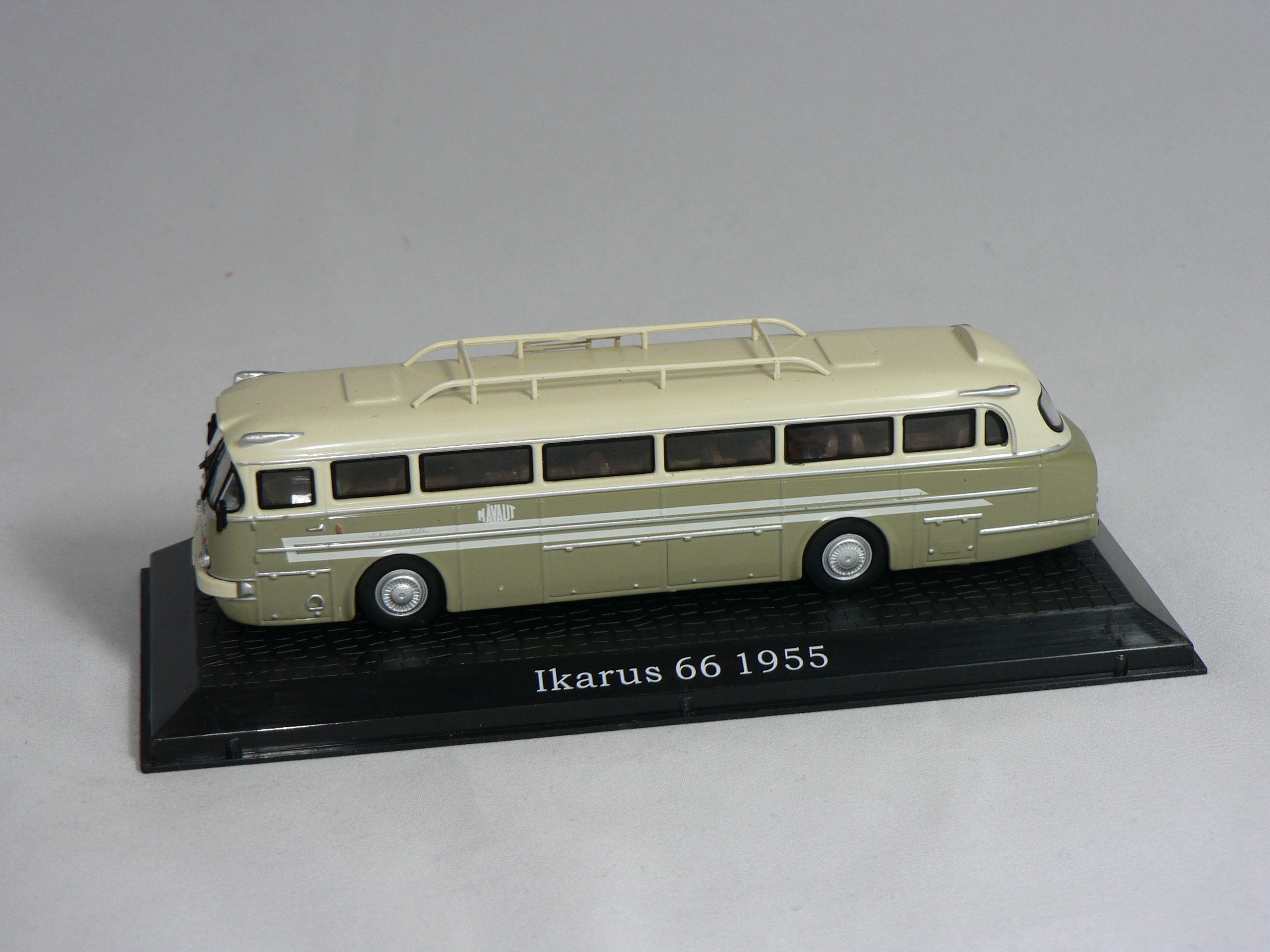 Ikarus   66  1955    1:72  Atlas - 3