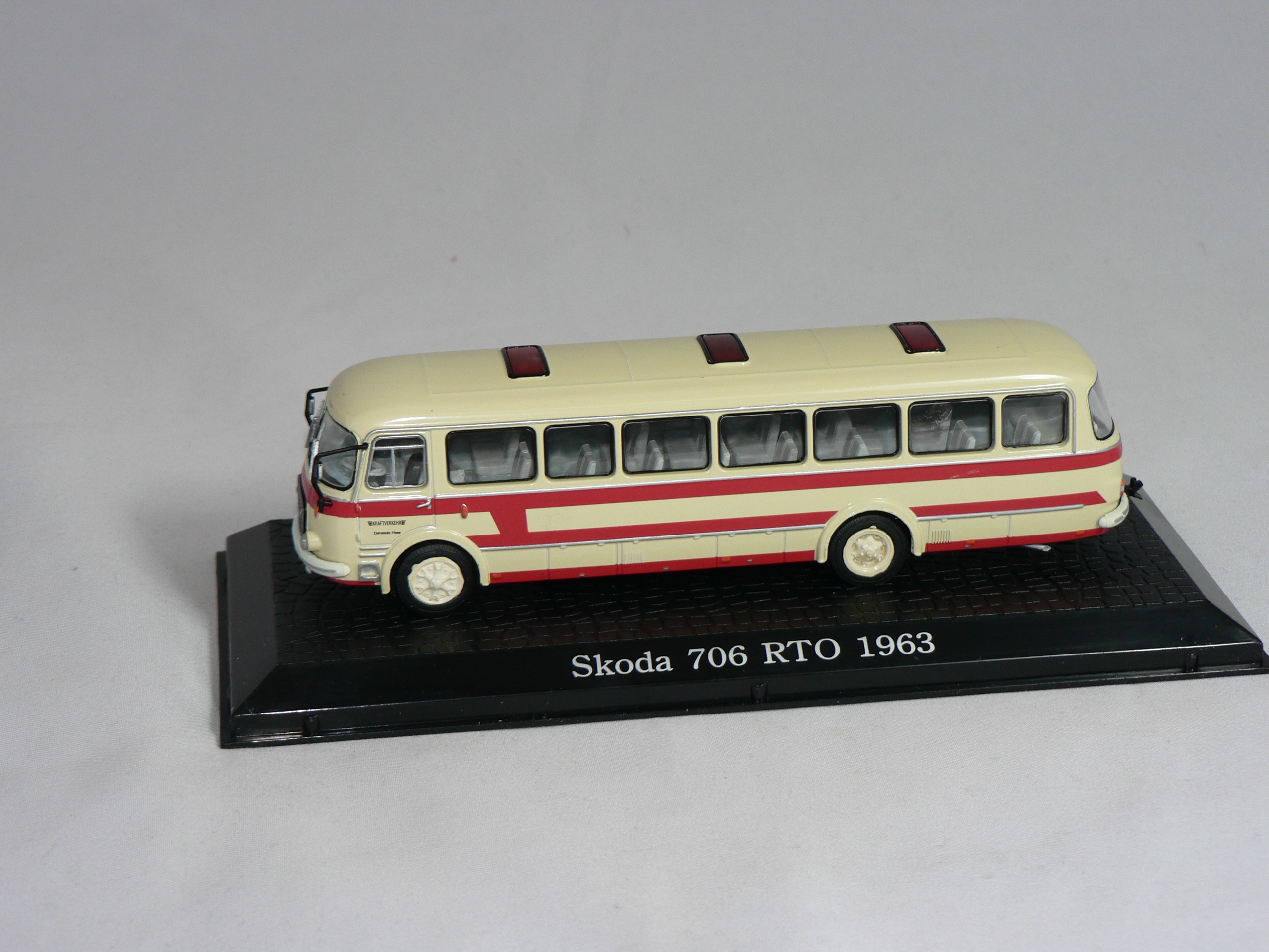 Skoda  706 RTO  1963   1:72  Atlas - 3
