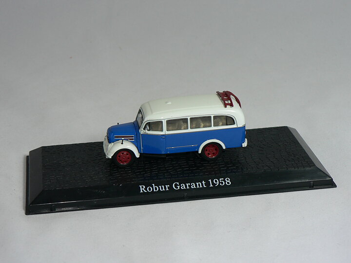 Robur  Garant  1958   1:72  Atlas