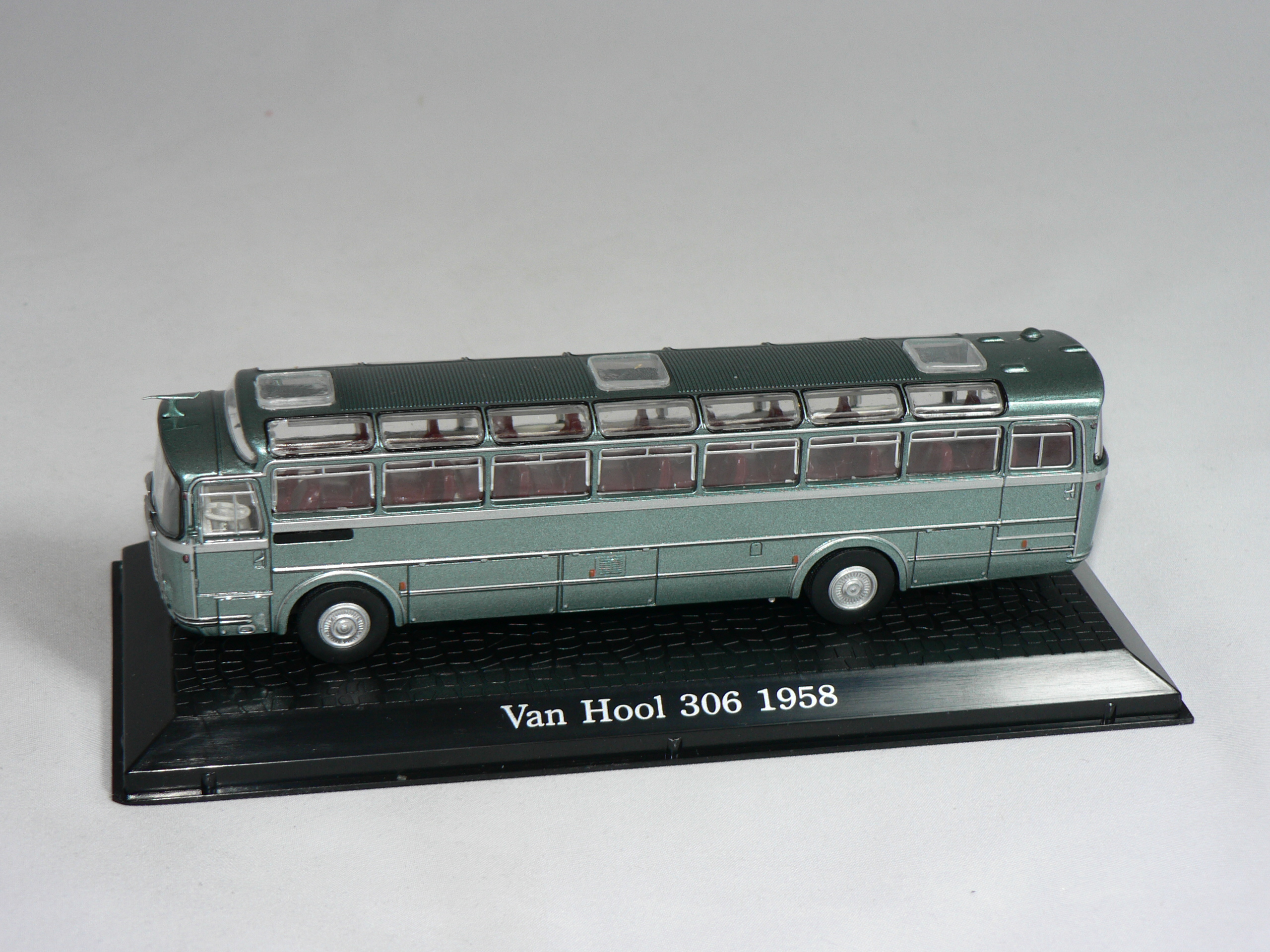 Van Hool  306  1958   1:72  Atlas - 3