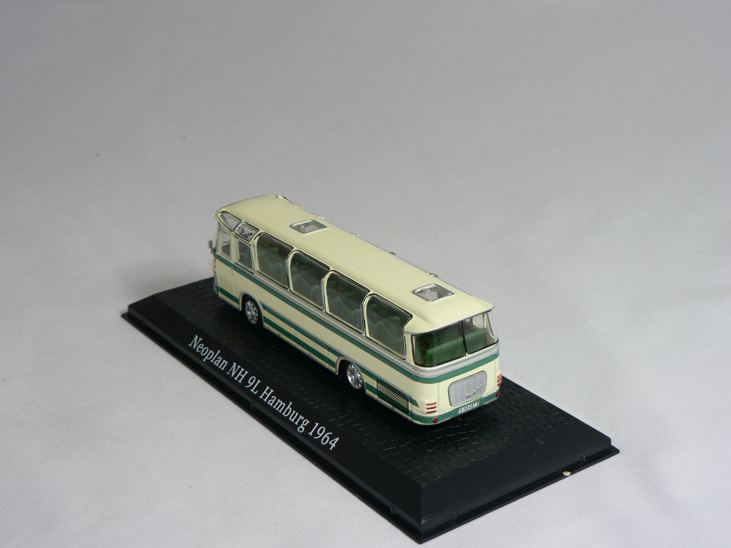 Neoplan NH 9L  Hamburg  1964  1:72  Atlas - 2