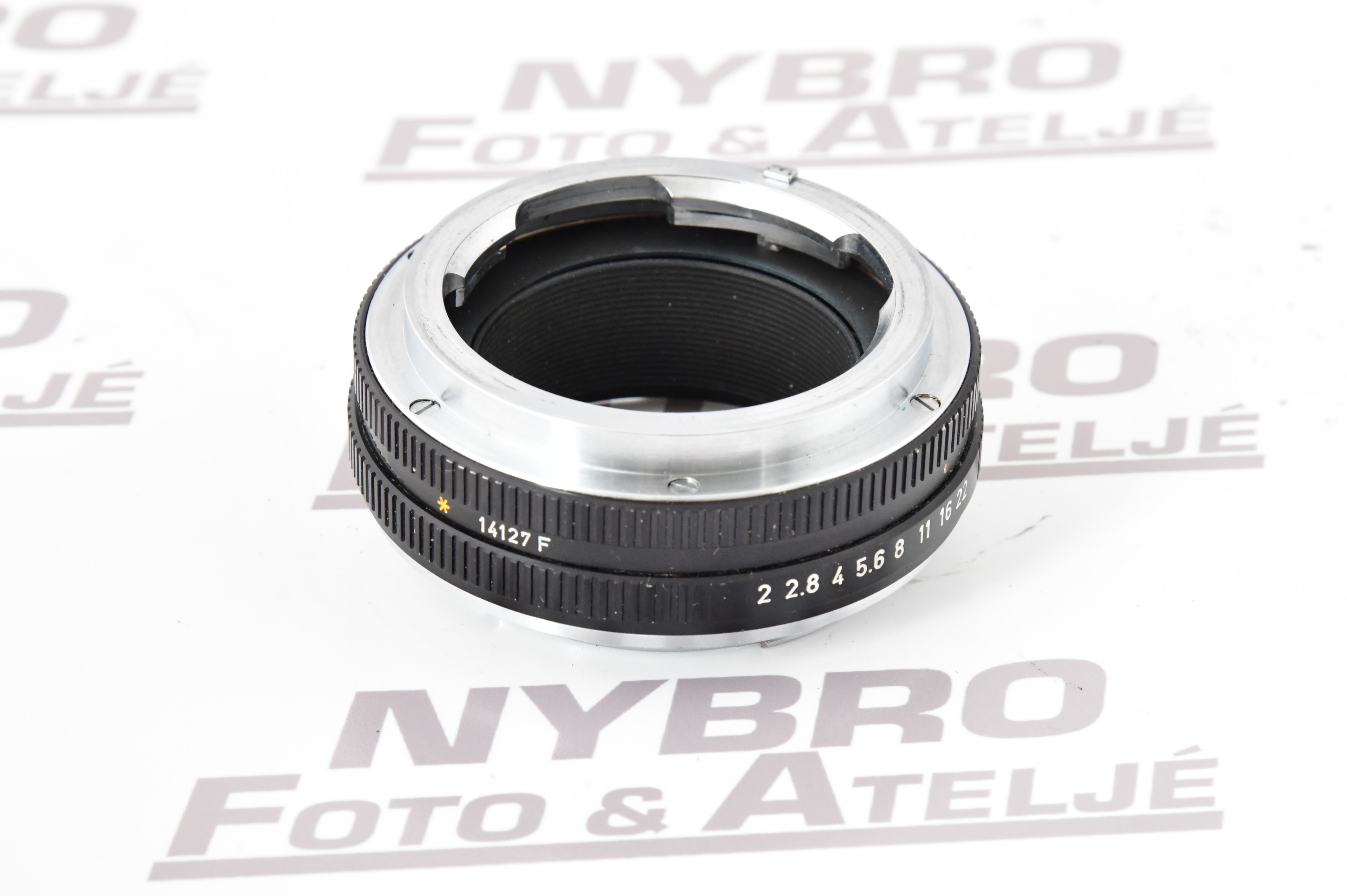 Leica adapter 14127F  M-optik till R-kameror