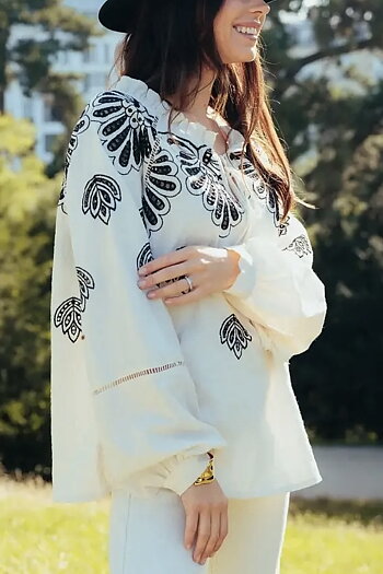 Qnuz - Blouse W Embrodery Ecru